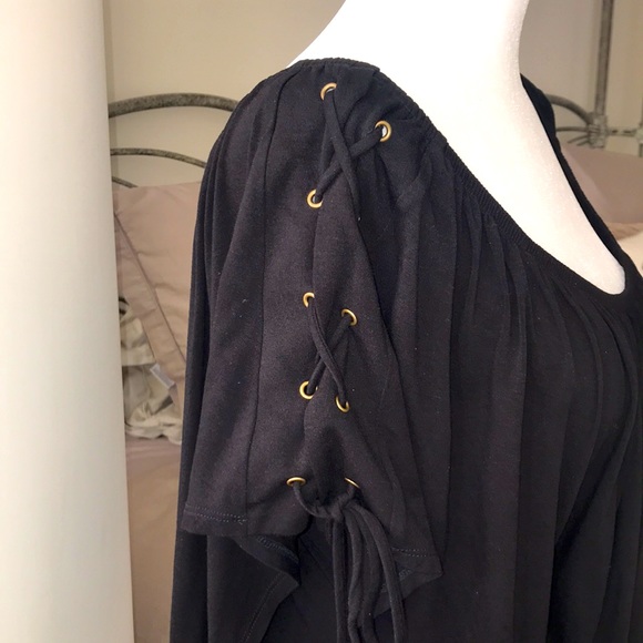 VaVa by Joy Han Off-the-Shoulder Top - Picture 7 of 16